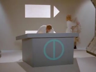 Malonumas labirintas 1986: nemokamai malonumas x įvertinti filmas klipas b1
