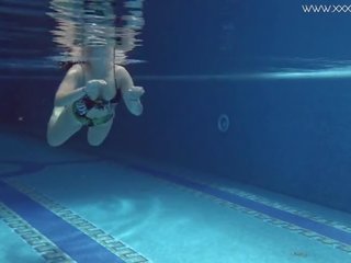 ספרדי כוכבת פורנו מתחת למים דיאנה rius xxx סרט וידאו