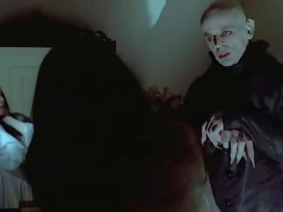 Nosferatu vampír bites panenský dievča, zadarmo xxx film f2