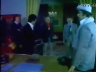 Askin kanunu 1979: volný caressing xxx video film 6d