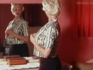 Que sera sera -vintage 60s ボインの ブロンド undresses: セックス ビデオ 66