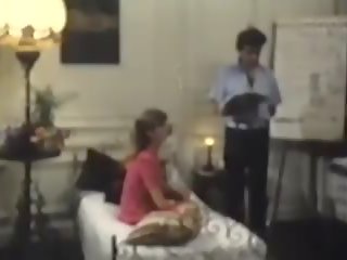 Provinciales en chaleur 1981, vapaa miellyttävä retro seksi klipsi vid