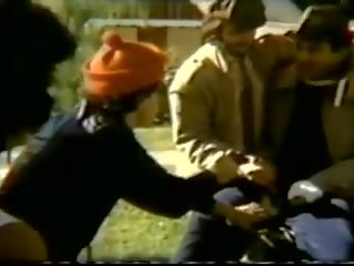 Os lobos melakukan sexo explicito 1985 dir fauzi mansur: seks film d2