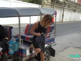 Tuktukpatrol velký sýkorka thajská enchantress pouze fucks velký putz